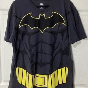 Batman Graphic T-Shirt With Cape Black and Yellow XL Men's